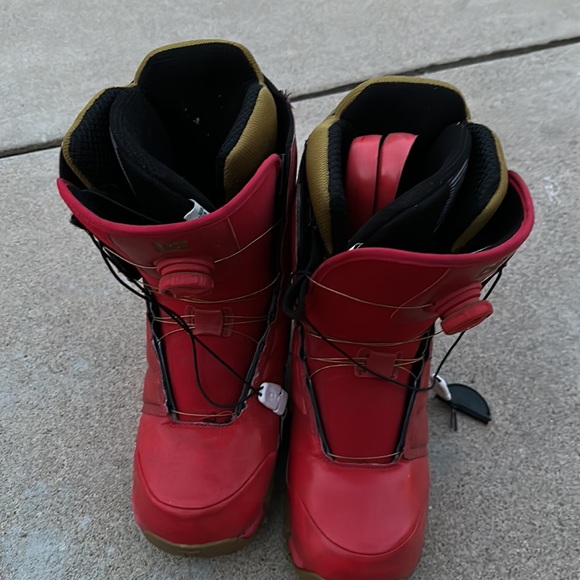 Snowboarding boots - Picture 3 of 8